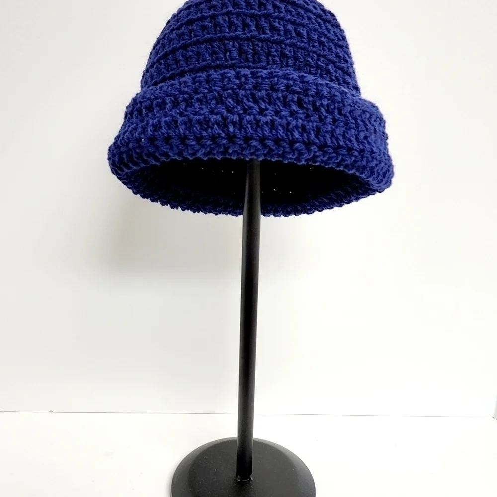 HAND KNITTED BEANIE HAT
